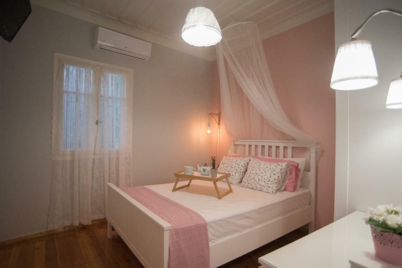 Апартаменти La Casa Rosa Lefkada City Екстер'єр фото